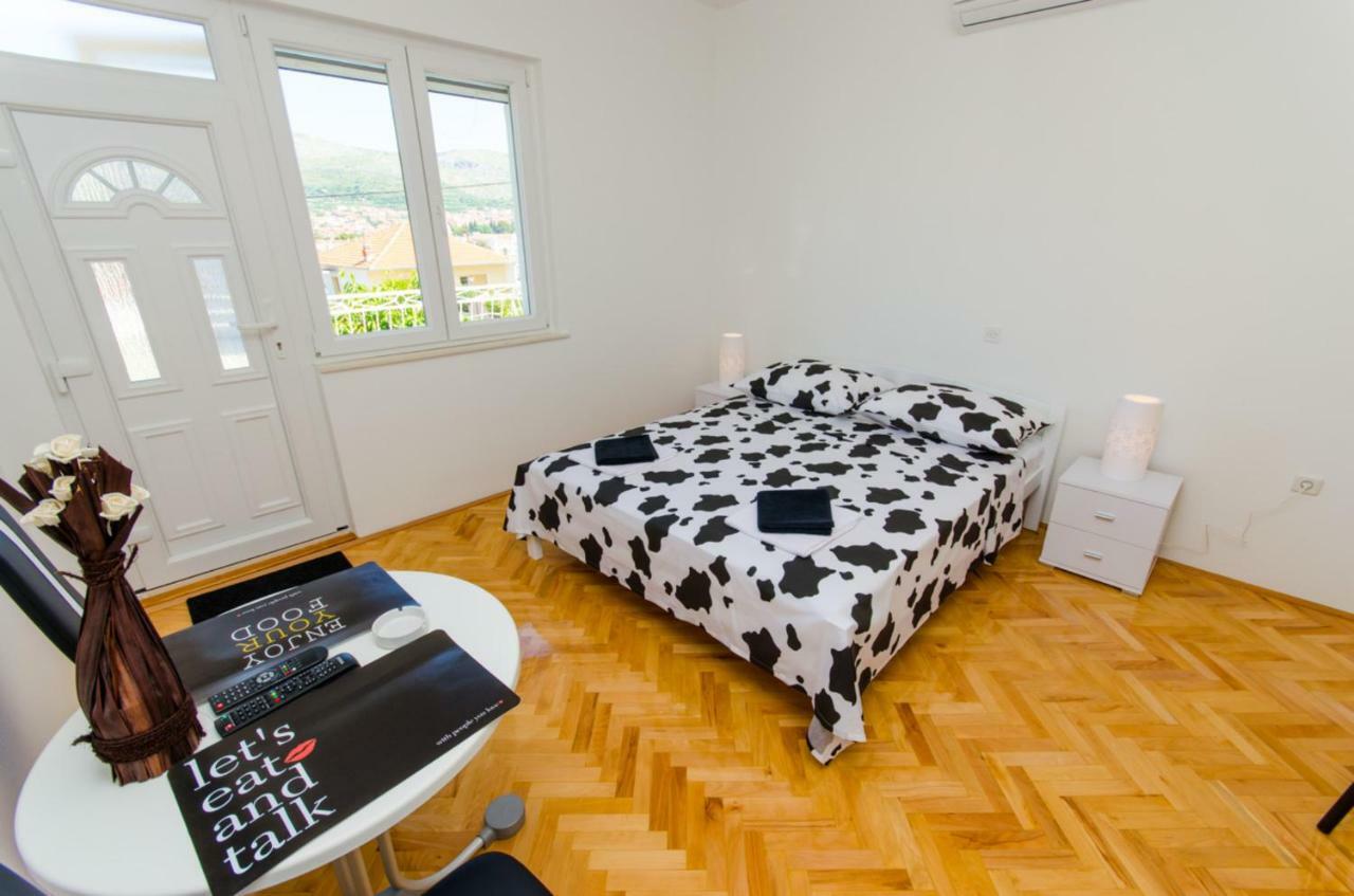 Apartments Ivana Trogir Exteriér fotografie